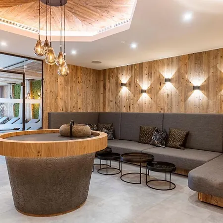 Zillertal By Alps Apartahotel