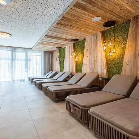 Zillertal Suites By Alps Resorts *