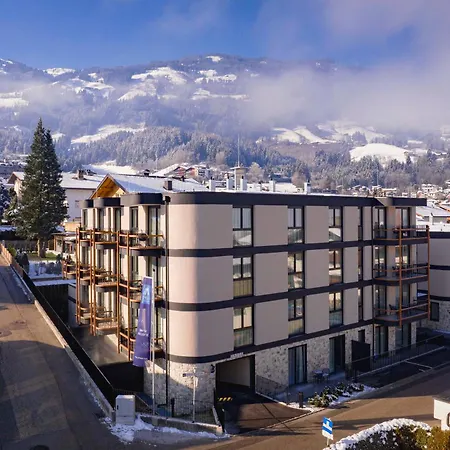 Aparthotel Zillertal By Alps Fügen