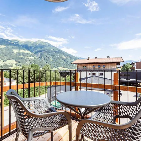 Zillertal By Alps Apartahotel Fügen