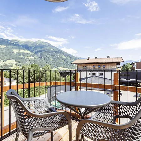 Zillertal By Alps Lejlighedshotel 4*