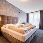 Aparthotel Zillertal Suites By Alps Resorts